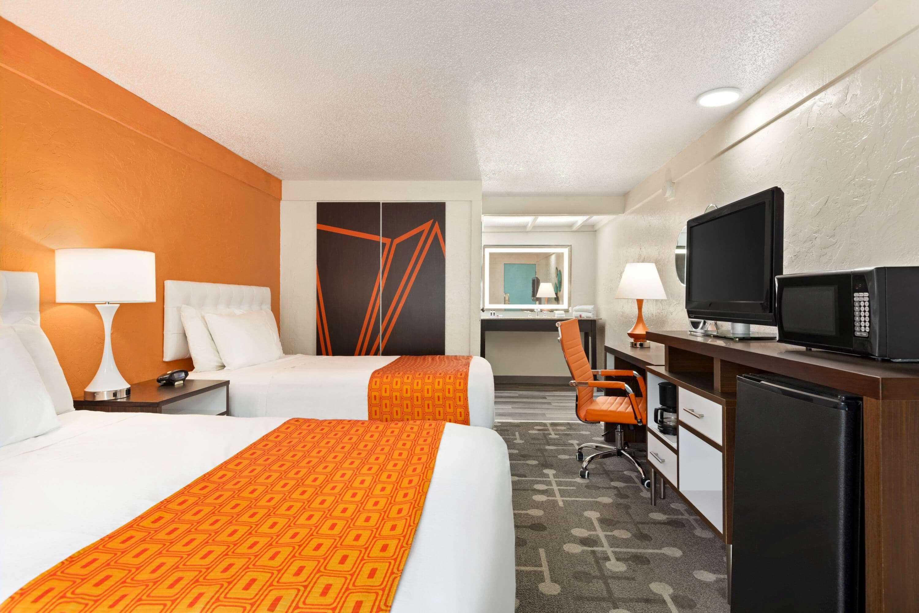 Dover Inn And Suites Eksteriør billede
